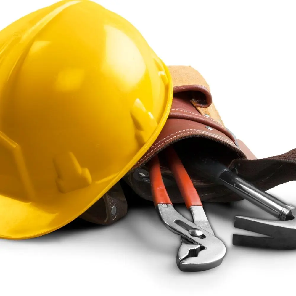 Çalişanlarin İş Sağliği Güvenli̇ği̇ (Az Tehli̇keli̇ Sinifta Yer Alan İş Yerleri̇) Eği̇ Yetkinlik ve Kariyer Gelişimi