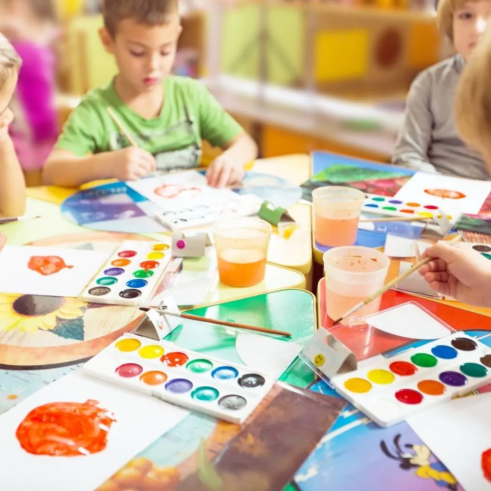 Anaokulu Yöneti̇ci̇li̇ği̇ Eği̇ti̇mi̇ Yetkinlik ve Kariyer Gelişimi